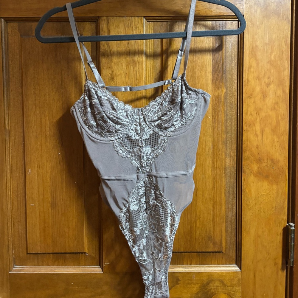 Forever 21 Lace Chemise in Taupe